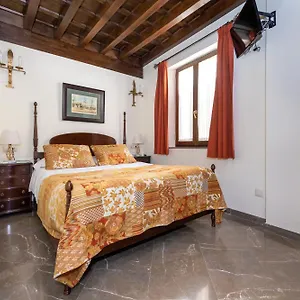 https://apartamentos-en-pleno-centro-aljibe-rodrigo-del-campo-1c.es-andalucia.com